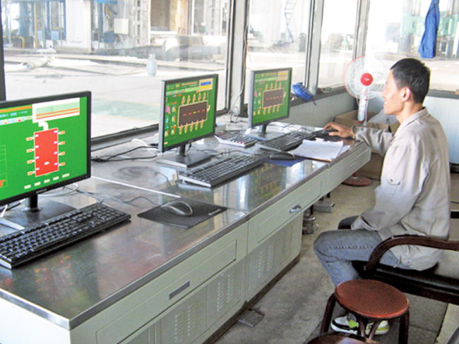 全自動加熱爐、正火爐操作室